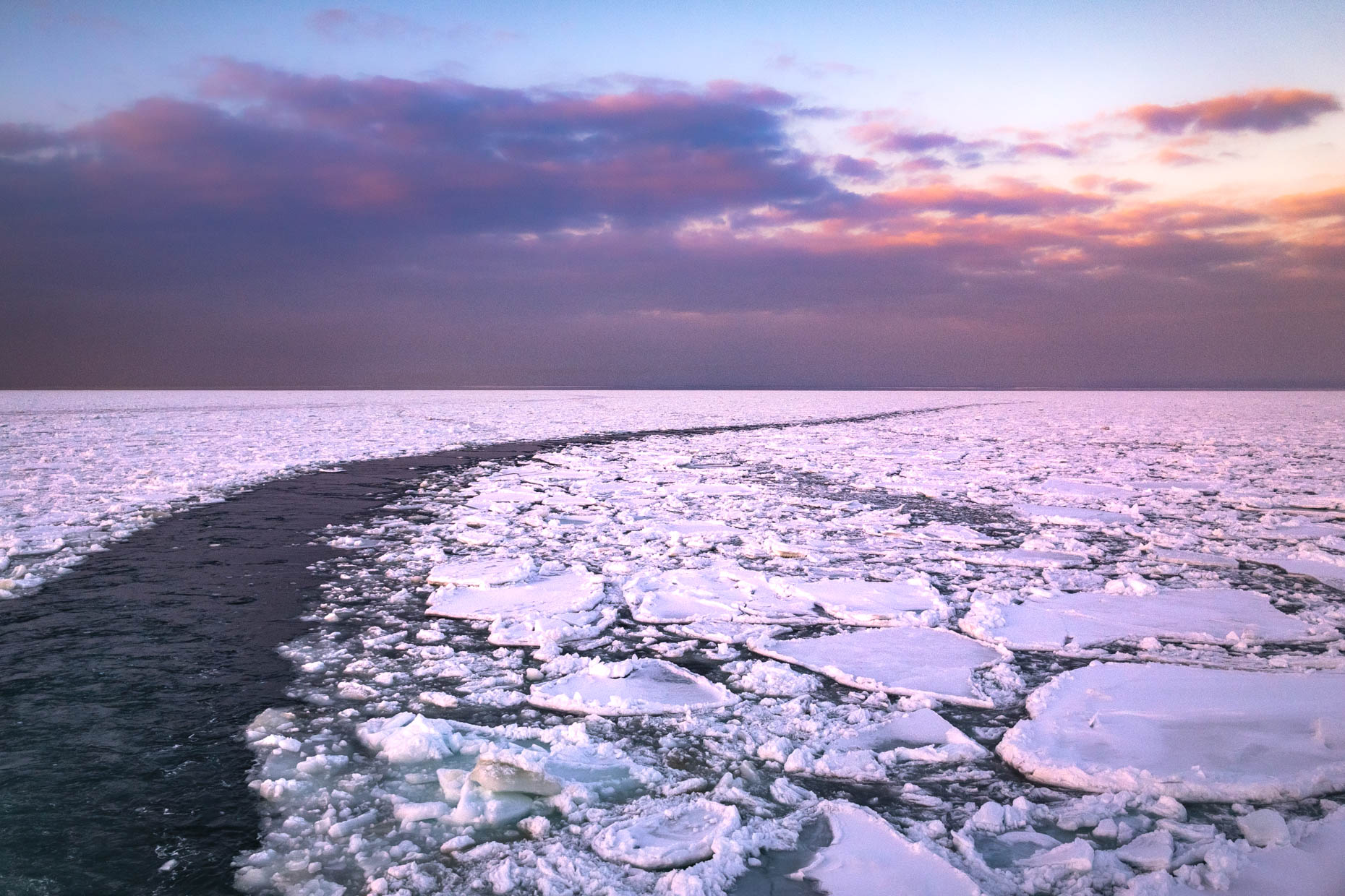 HongHuazheng_SeaofOkhotsk
